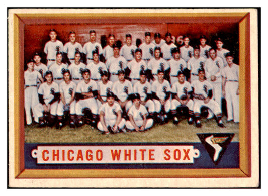 1957 Topps Baseball #329 Chicago White Sox Team VG-EX 527594
