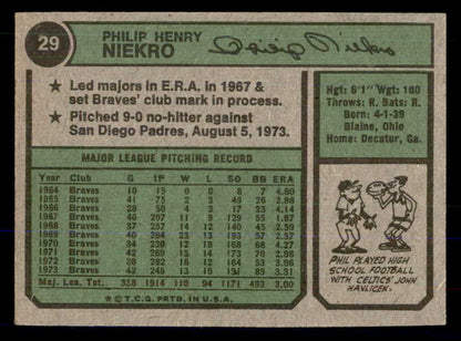 1974 Topps Baseball #029 Phil Niekro Braves EX-MT 533337