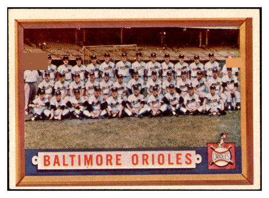 1957 Topps Baseball #251 Baltimore Orioles Team EX-MT 533781