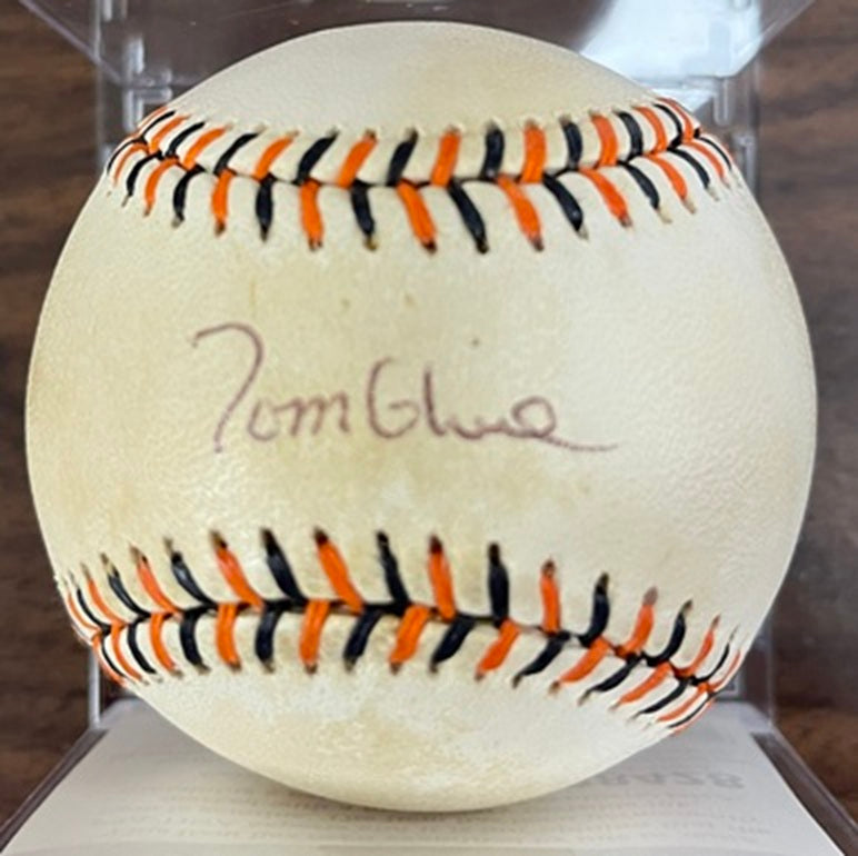 Tom Glavine Autographed Signed Baseball Hilton Sports Auth 545107