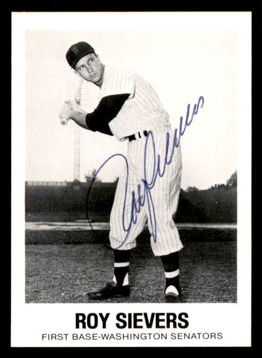 1977 TCMA #043 Roy Sievers Senators Signed Autographed