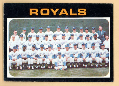 1971 Topps Baseball #742 Kansas City Royals Team EX-MT 550642
