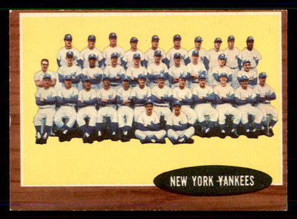 1962 Topps Baseball #251 New York Yankees Team VG-EX 551406