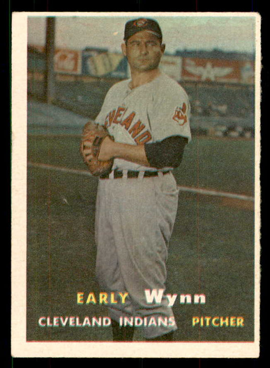 1957 Topps Baseball #040 Early Wynn Indians EX 551643