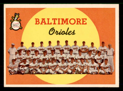 1959 Topps Baseball #048 Baltimore Orioles Team EX-MT 551656