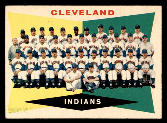 1960 Topps Baseball #174 Cleveland Indians Team EX-MT 552437