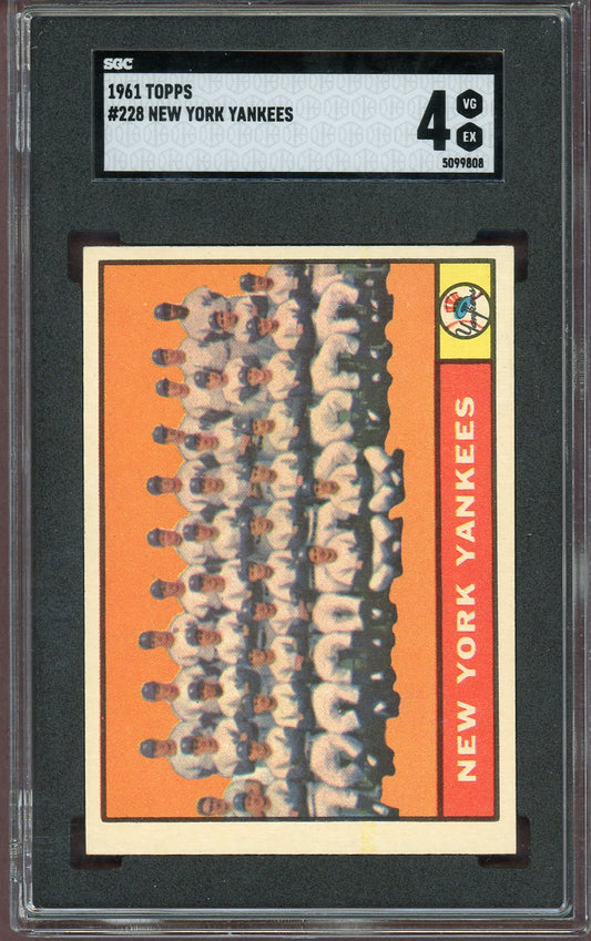 1961 Topps Baseball #228 New York Yankees Team SGC 4 VG-EX 560833