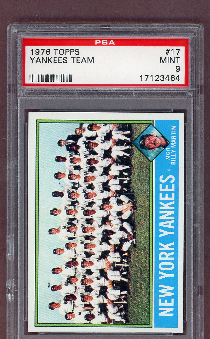 1976 Topps Baseball #017 New York Yankees Team PSA 9 MINT 561531