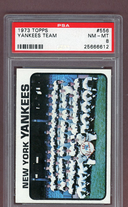 1973 Topps Baseball #556 New York Yankees Team PSA 8 NM/MT 561532