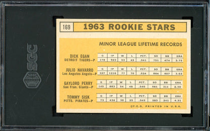 1963 Topps Baseball #169 Gaylord Perry Giants SGC 7 NM 561604