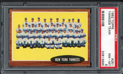 1962 Topps Baseball #251 New York Yankees Team PSA 8 NM/MT 561736