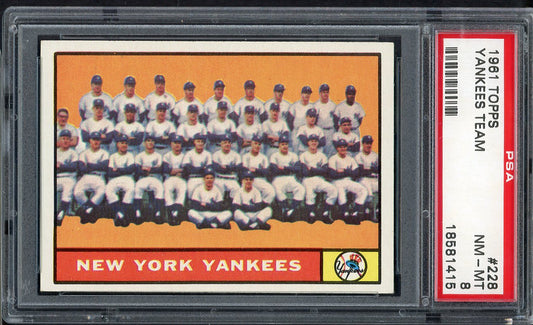 1961 Topps Baseball #228 New York Yankees Team PSA 8 NM/MT 561737