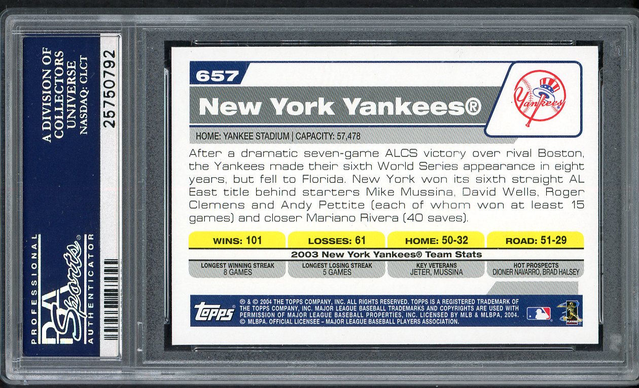 2004 Topps #657 New York Yankees Team PSA 10 GEM MINT 562187