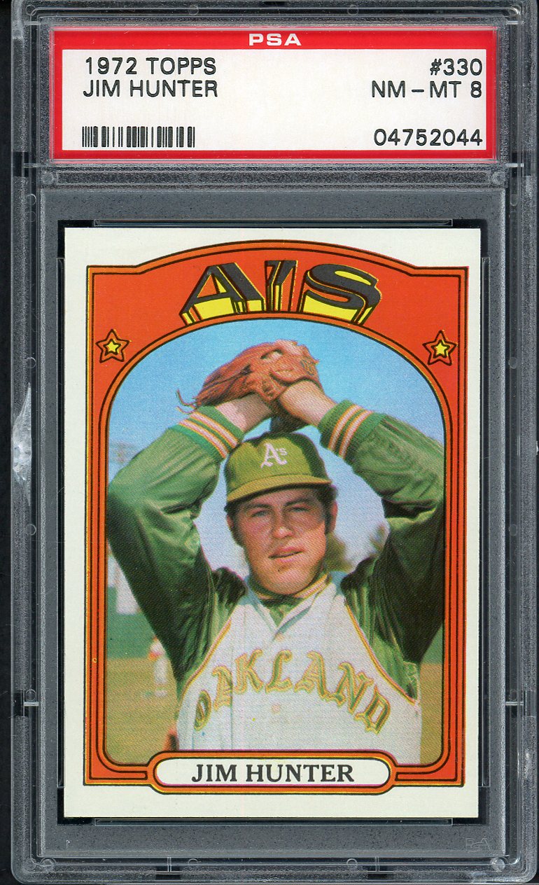 1972 Topps Baseball #330 Catfish Hunter A's PSA 8 NM/MT crack 562306