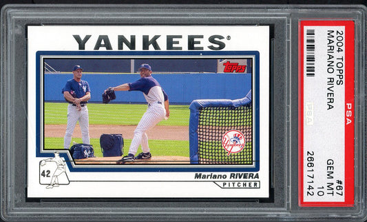 2004 Topps #067 Mariano Rivera Yankees PSA 10 GEM MINT 562551