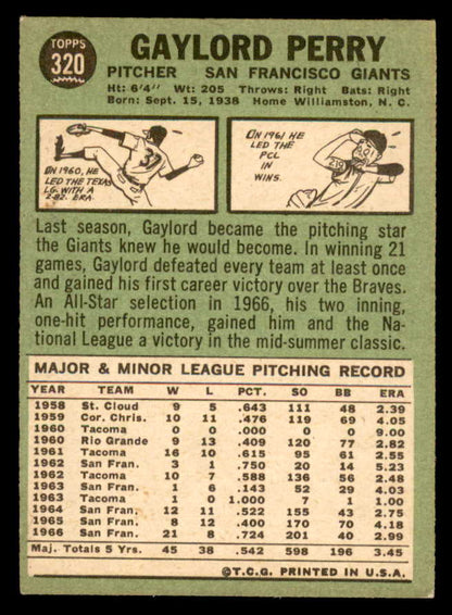 1967 Topps Baseball #320 Gaylord Perry Giants EX-MT 562936