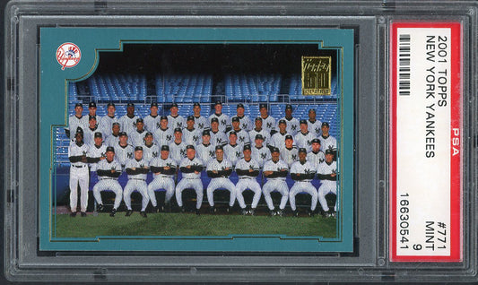 2001 Topps #771 New York Yankees Team PSA 9 MINT 563181