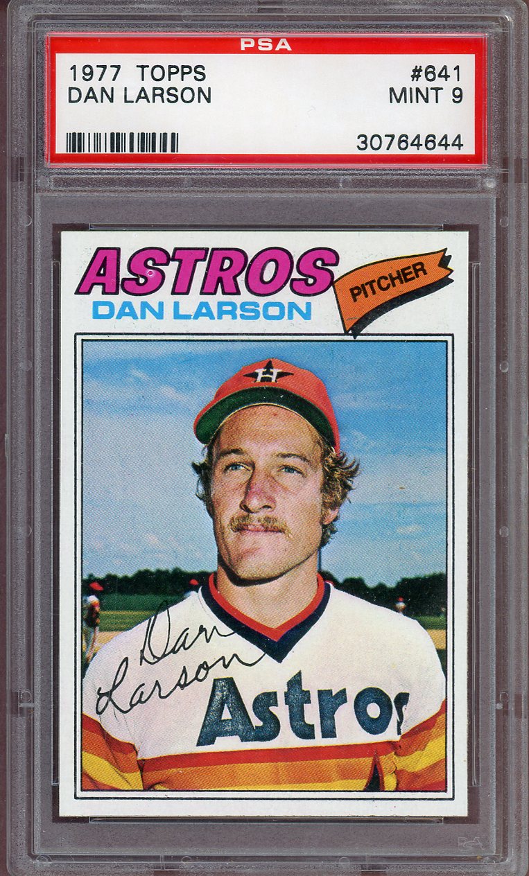1977 TOPPS #641 DAN LARSON ASTROS PSA 9 MINT 564096