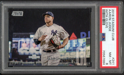 2018 Stadium Club #241 Aaron Judge Yankees PSA 8 NM/MT Glove 564664
