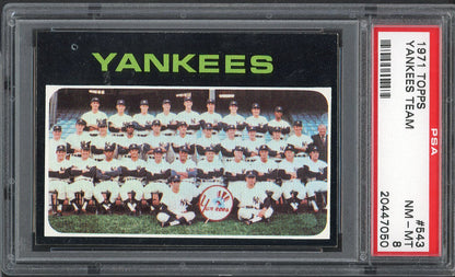 1971 Topps Baseball #543 New York Yankees Team PSA 8 NM/MT 565007
