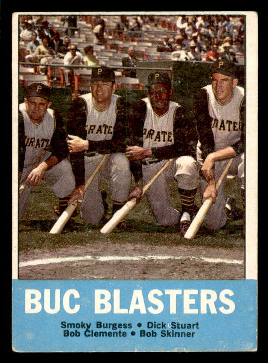 1963 Topps Baseball # 18 Roberto Clemente Smoky Burges VG-EX 565460