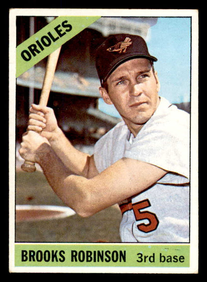 1966 Topps Baseball #390 Brooks Robinson Orioles EX-MT 565666