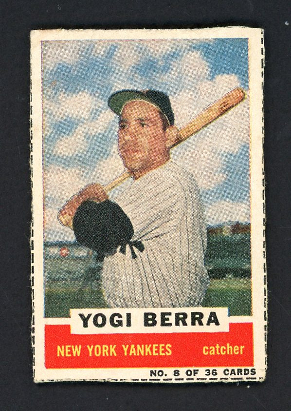1960 Bazooka Baseball #8 Yogi Berra Yankees EX+ 566544